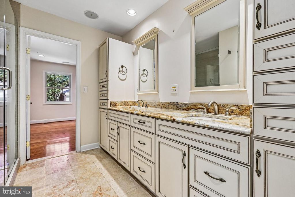 Image 20 of property listing at 17 APPLESEED LN, Gaithersburg, MD 20878