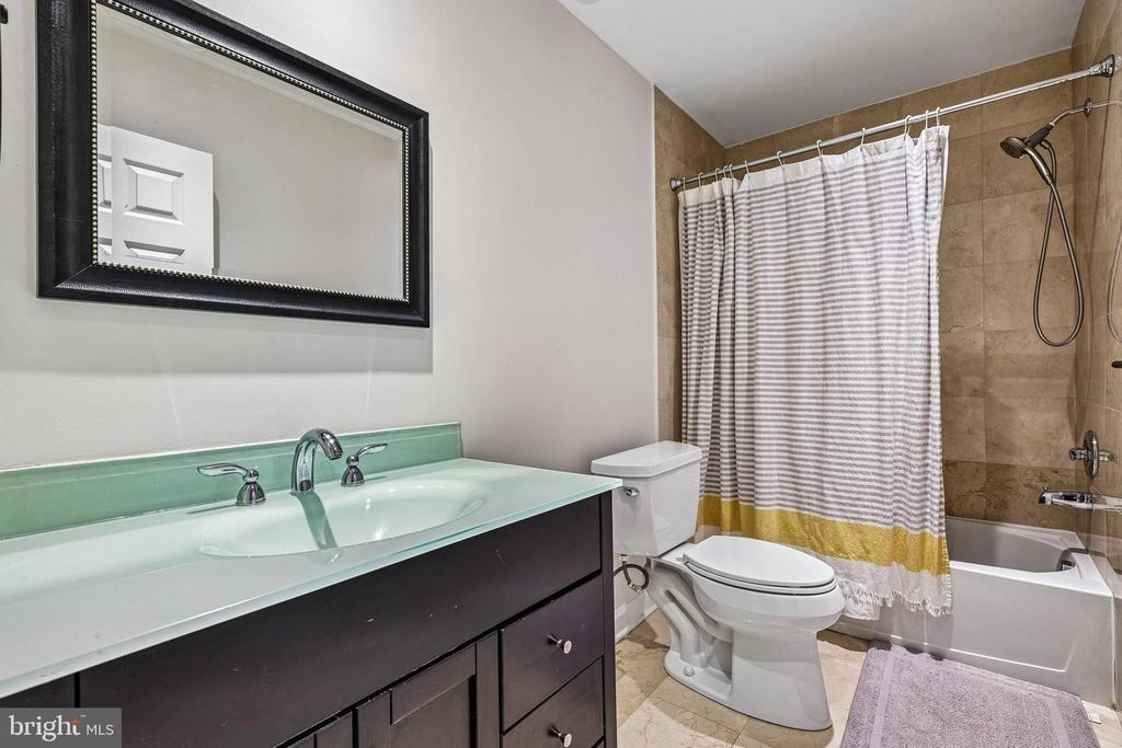 Image 28 of property listing at 17 APPLESEED LN, Gaithersburg, MD 20878