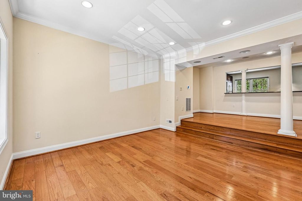Image 30 of property listing at 17 APPLESEED LN, Gaithersburg, MD 20878