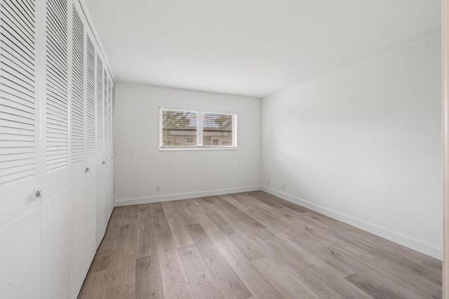 2590 Barkley Drive E E, West Palm Beach, FL 33415