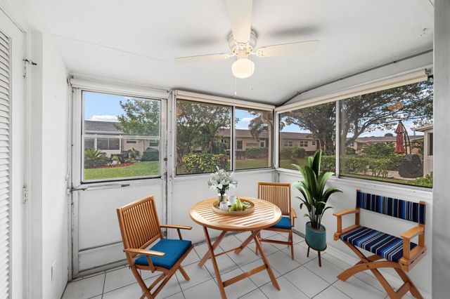 2590 Barkley Drive E E, West Palm Beach, FL 33415