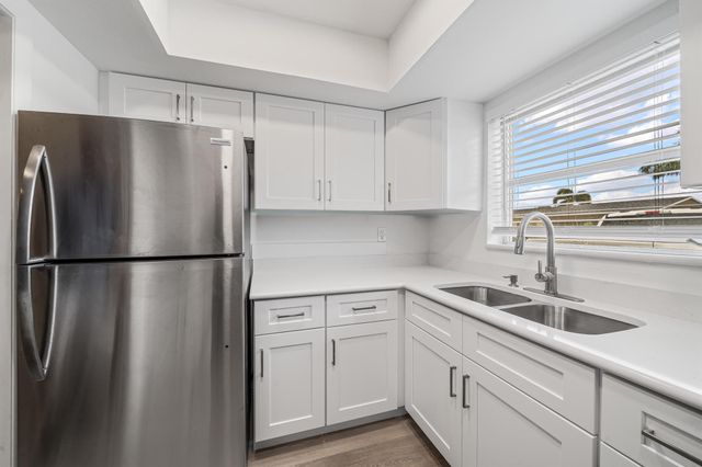 2590 Barkley Drive E E, West Palm Beach, FL 33415