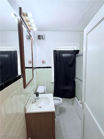 3196 W 116th Street, Cleveland, OH 44111