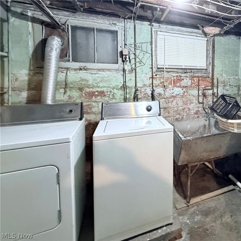 3196 W 116th Street, Cleveland, OH 44111