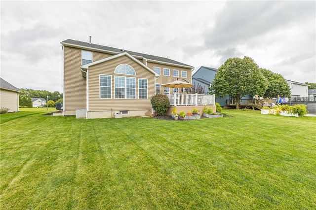 1455 Coral Drive, Farmington, NY 14425