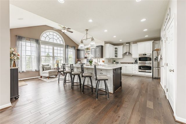 1455 Coral Drive, Farmington, NY 14425