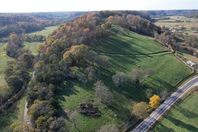 4951 Weakley Creek Rd, Lawrenceburg, TN 38464