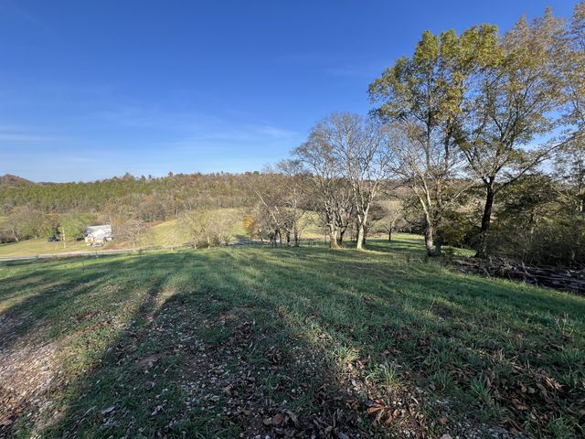 4951 Weakley Creek Rd, Lawrenceburg, TN 38464