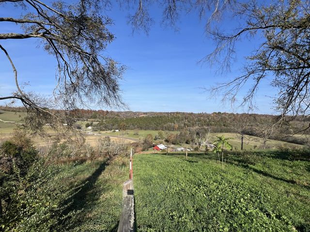 4951 Weakley Creek Rd, Lawrenceburg, TN 38464