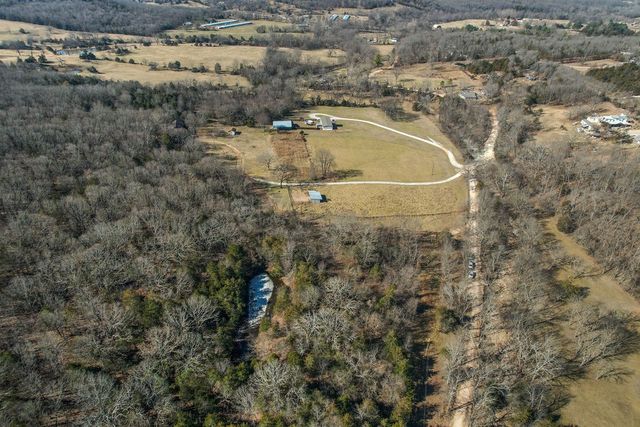 21527 Hammon, Elkins, AR 72727