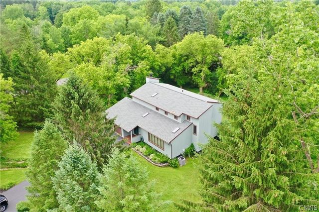 7801 Clearwater Circle, Pompey, NY 13104