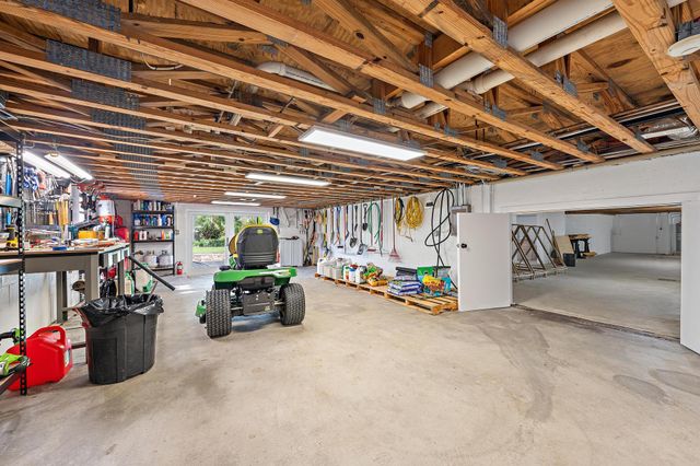 7902 SE Canaan Way, Jupiter, FL 33458