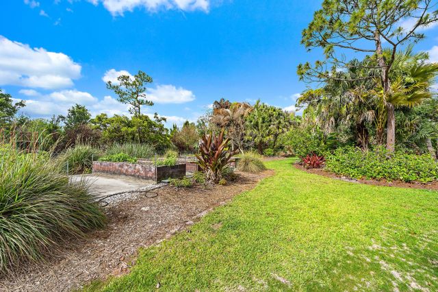 7902 SE Canaan Way, Jupiter, FL 33458