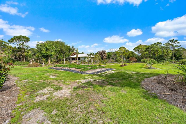 7902 SE Canaan Way, Jupiter, FL 33458