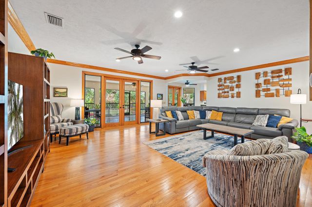 7902 SE Canaan Way, Jupiter, FL 33458