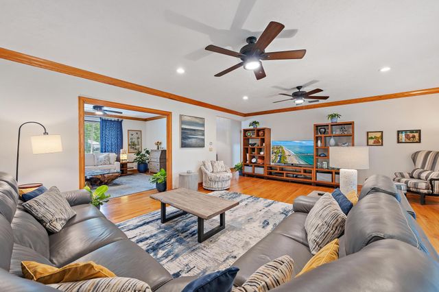 7902 SE Canaan Way, Jupiter, FL 33458