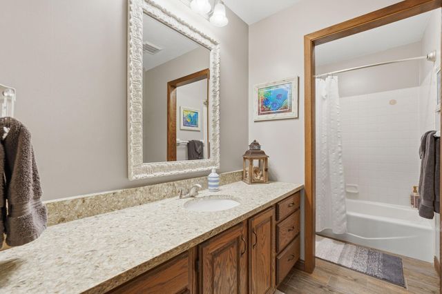 9445 Hillingdon Road, Woodbury, MN 55125