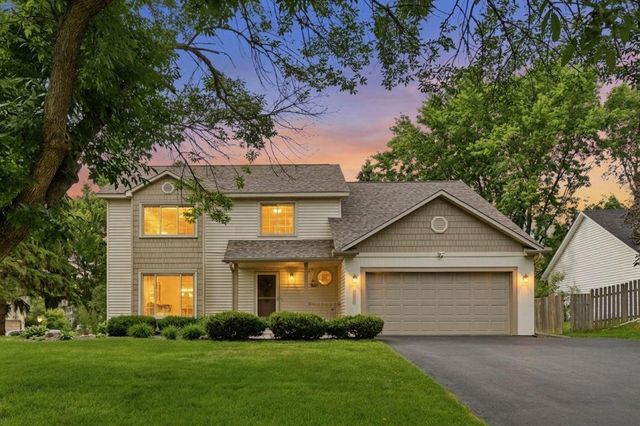 9445 Hillingdon Road, Woodbury, MN 55125