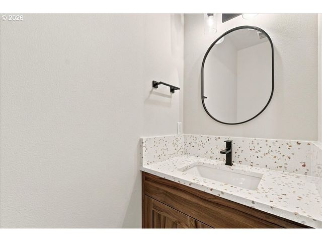16803 Ne 38TH Ave, Vancouver, WA 98686