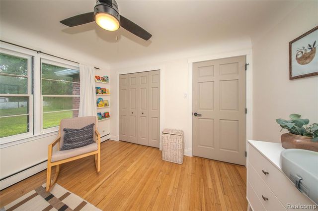 24567 Westmoreland Drive, Farmington, MI 48336