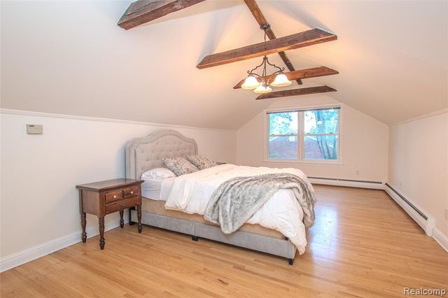 24567 Westmoreland Drive, Farmington, MI 48336