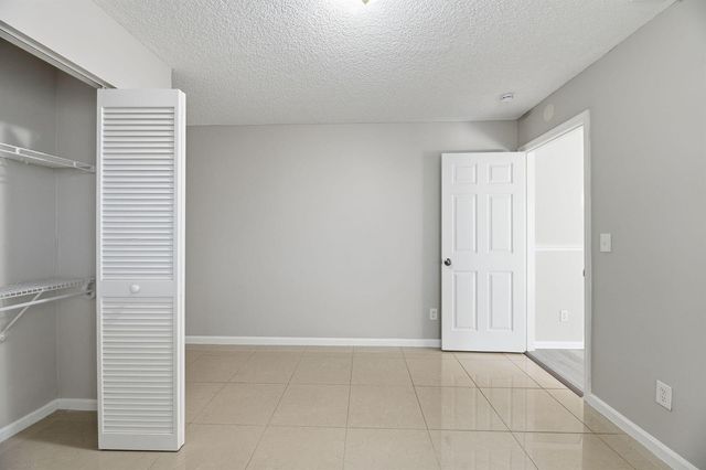 5477 NW 44th Way, Coconut Creek, FL 33073