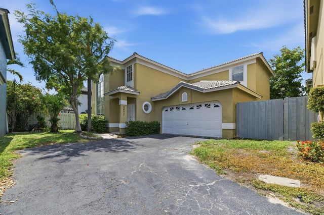 5477 NW 44th Way, Coconut Creek, FL 33073