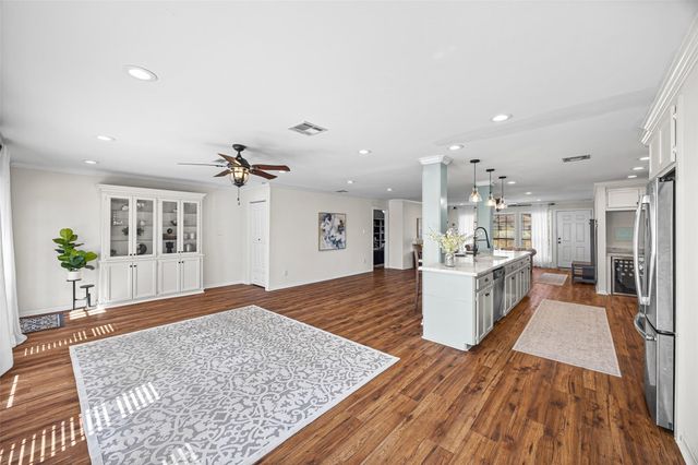 4513 Libbey Lane, Houston, TX 77092