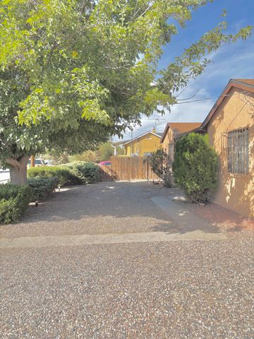 2820 W 8th Street NW, Albuquerque, NM 87107