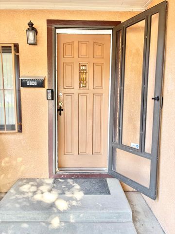 2820 W 8th Street NW, Albuquerque, NM 87107