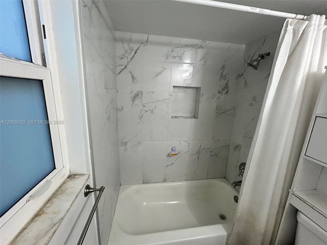 815 SW 30th Street J, Fort Lauderdale, FL 33315
