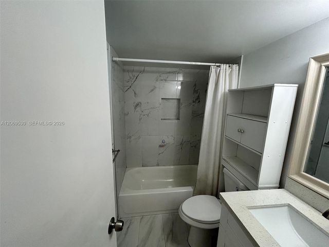815 SW 30th Street J, Fort Lauderdale, FL 33315