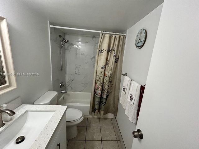 815 SW 30th Street J, Fort Lauderdale, FL 33315