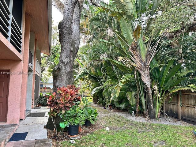 815 SW 30th Street J, Fort Lauderdale, FL 33315