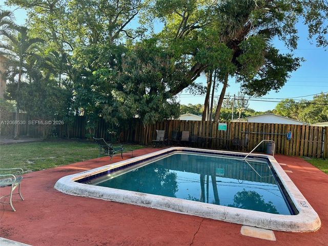 815 SW 30th Street J, Fort Lauderdale, FL 33315