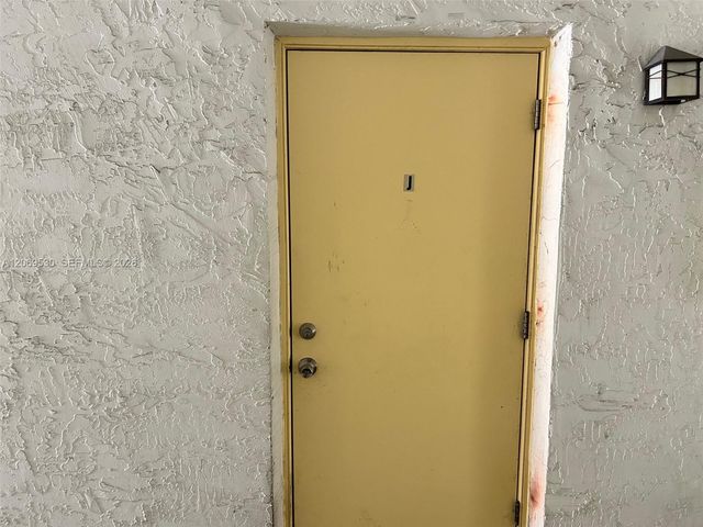 815 SW 30th Street J, Fort Lauderdale, FL 33315