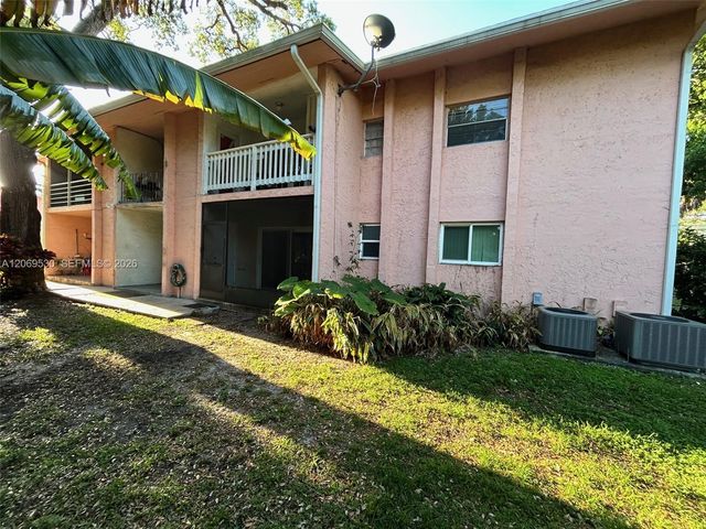 815 SW 30th Street J, Fort Lauderdale, FL 33315