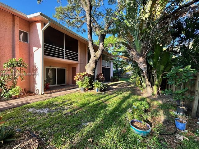 815 SW 30th Street J, Fort Lauderdale, FL 33315
