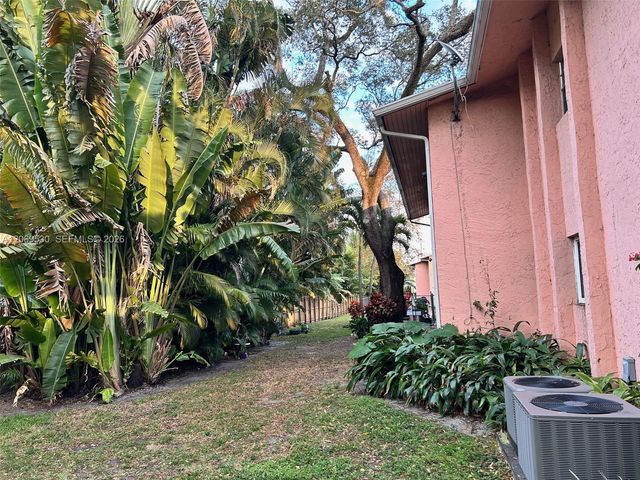 815 SW 30th Street J, Fort Lauderdale, FL 33315