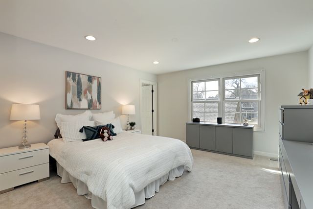 1301 Wendy Drive, Northbrook, IL 60062