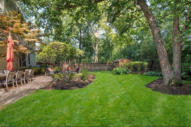 1301 Wendy Drive, Northbrook, IL 60062