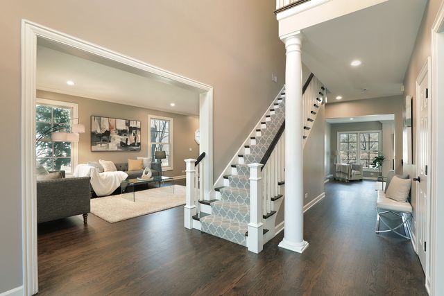 1301 Wendy Drive, Northbrook, IL 60062