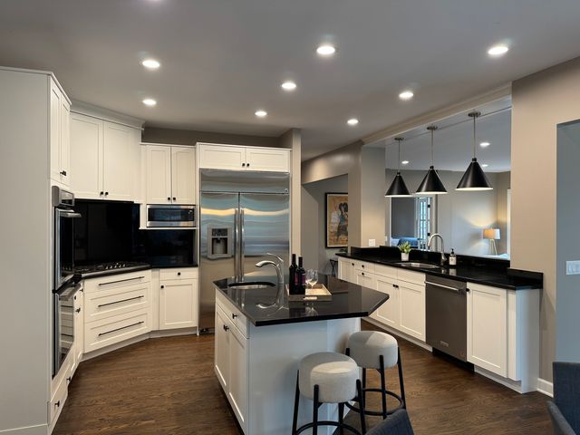 1301 Wendy Drive, Northbrook, IL 60062