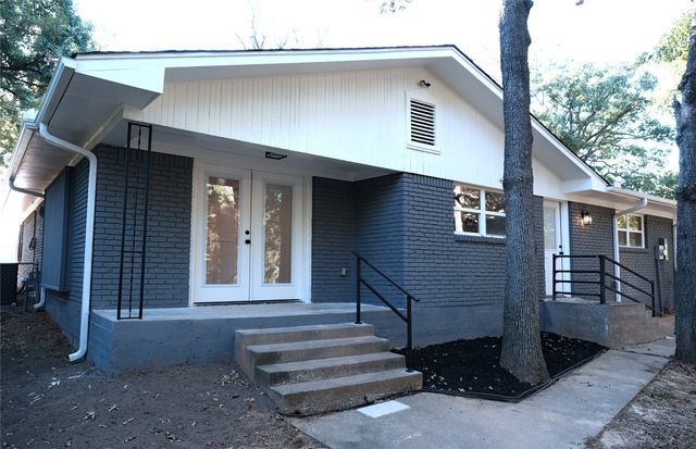 17 Circle Drive, Denison, TX 75021