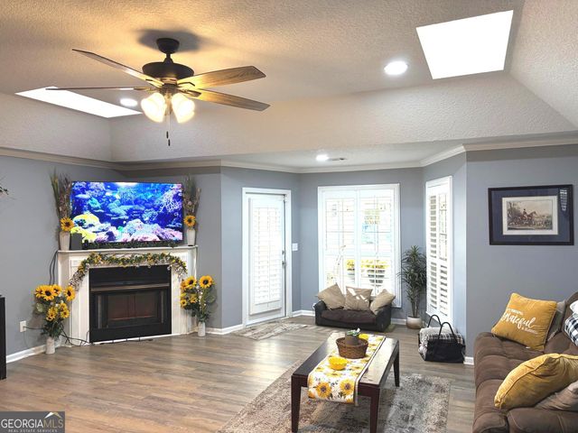 1120 Lakeview Drive, Blackshear, GA 31516