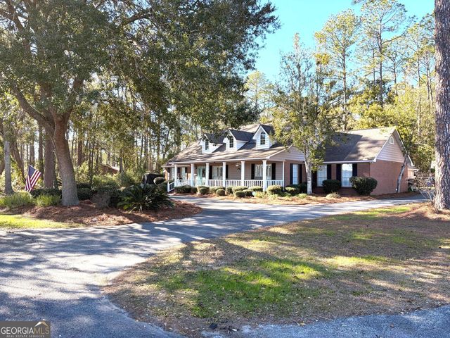 1120 Lakeview Drive, Blackshear, GA 31516