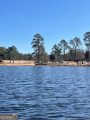 1120 Lakeview Drive, Blackshear, GA 31516