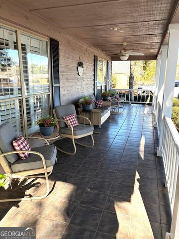 1120 Lakeview Drive, Blackshear, GA 31516