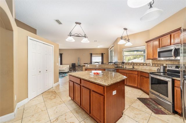 2904 NE 25TH STREET, Ocala, FL 34470