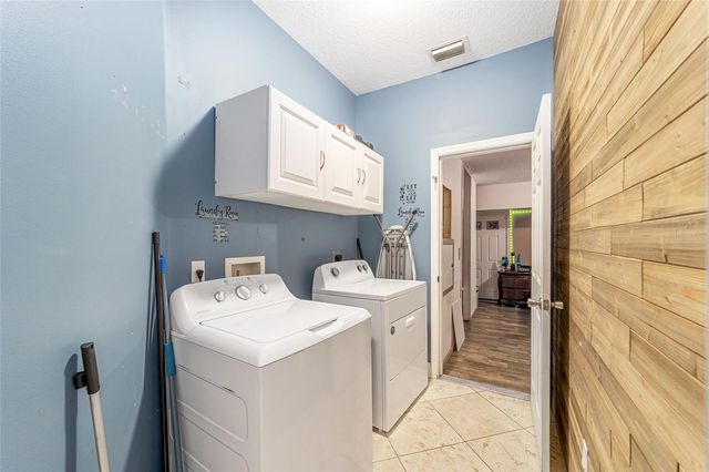 2904 NE 25TH STREET, Ocala, FL 34470